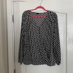 Worthington woman long sleeve v neck blouse